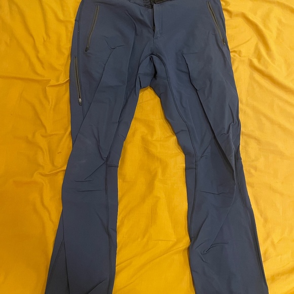 Fjallraven Bergtagen Stretch Trousers - men (size 36) - Picture 2 of 7